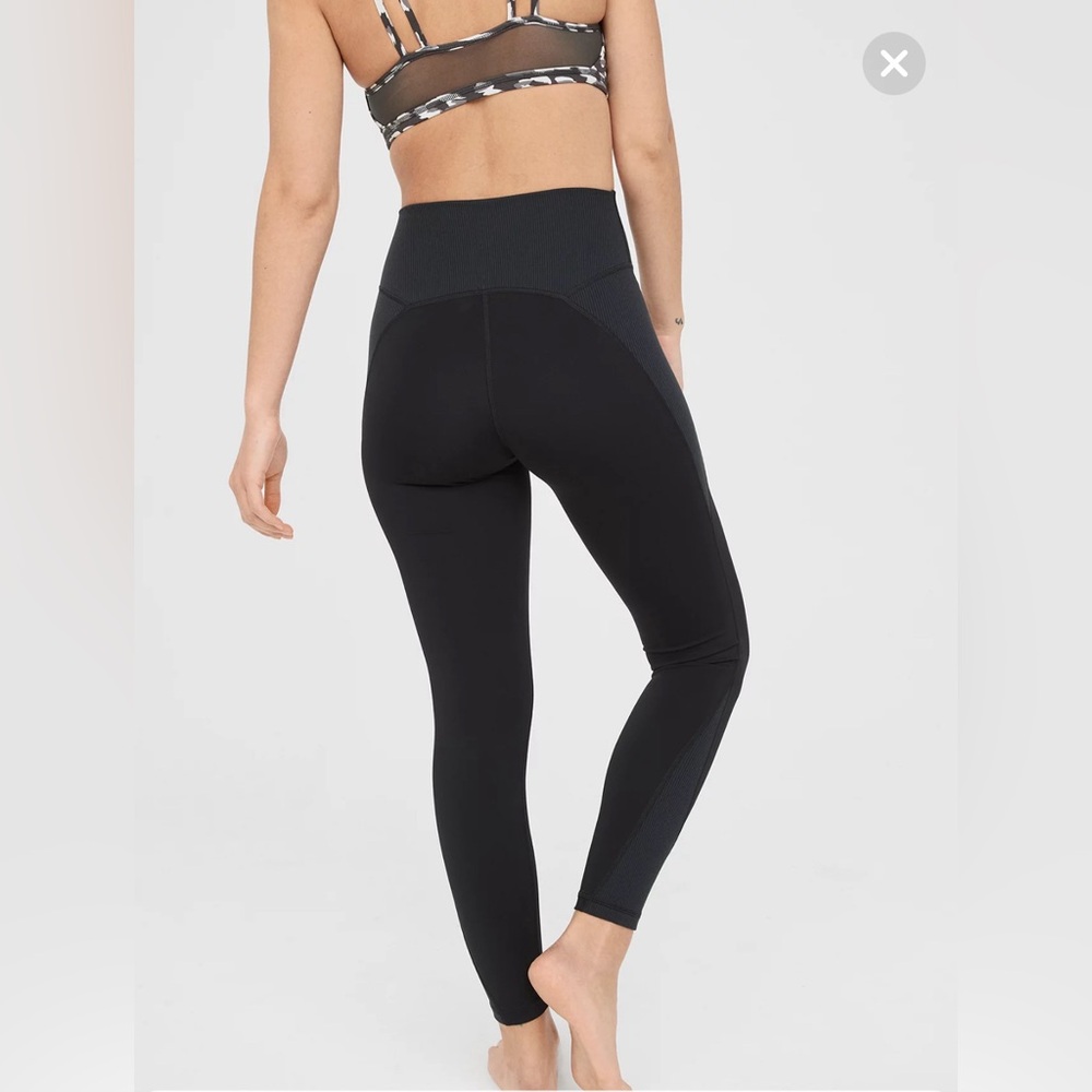 NWT Aerie SMALL Offline Goals black ribbed detail High Rise Leggings 7/8 length - Picture 2 of 10